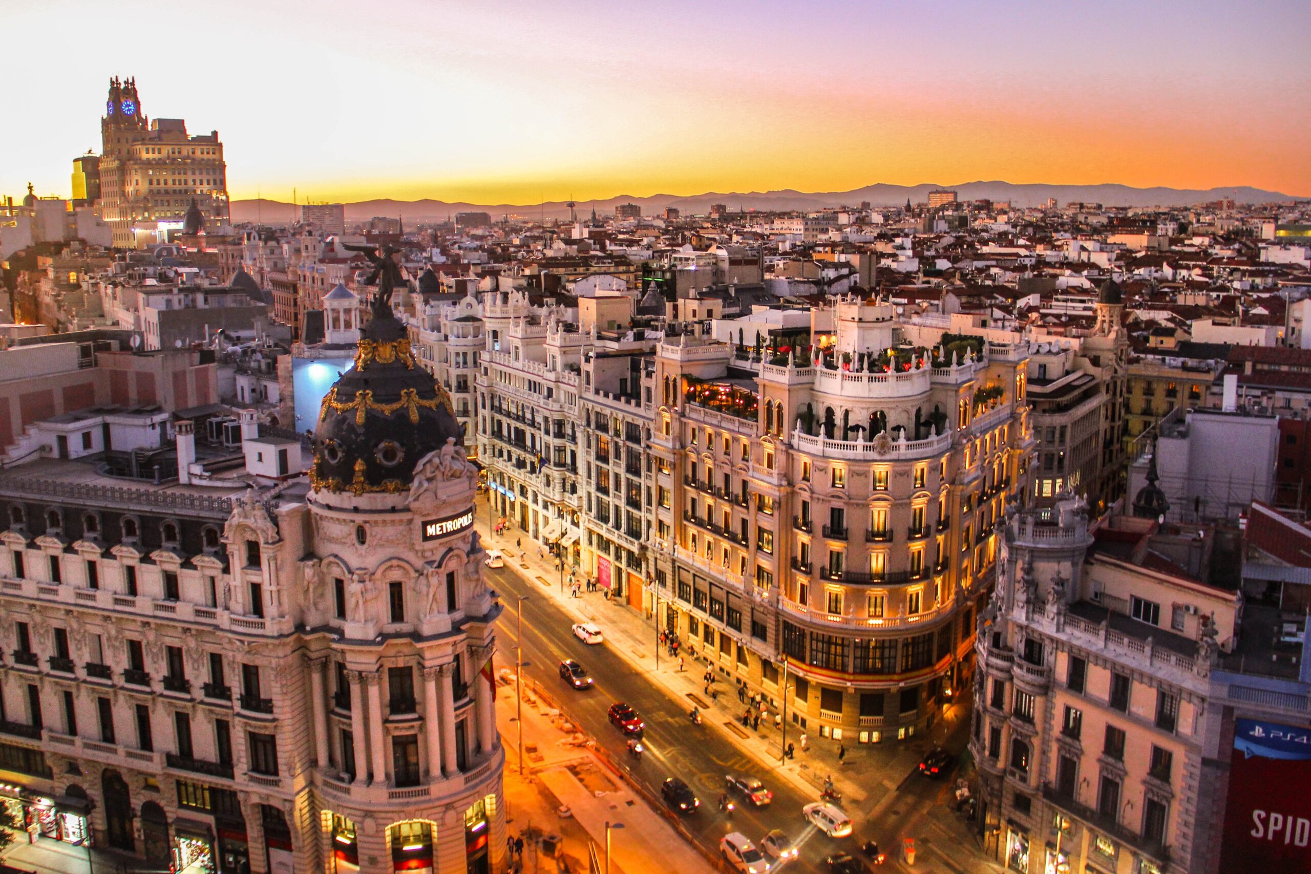 En este momento estás viendo Agencias de Viajes en Madrid Baratas: Descubre las Mejores Opciones para tus Vacaciones