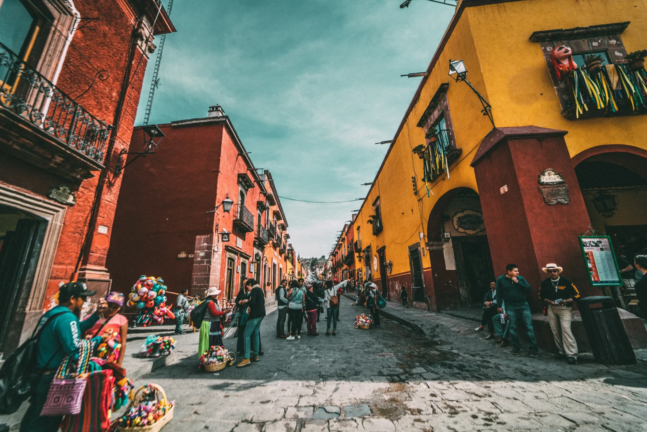 En este momento estás viendo Descubre la Cultura y Tradiciones de México en un Viaje Único