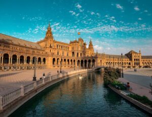 Lee más sobre el artículo Viajar por España: Descubre los Tesoros de la Península Ibérica