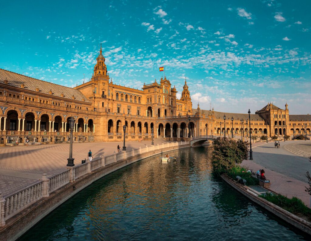 En este momento estás viendo Viajar por España: Descubre los Tesoros de la Península Ibérica