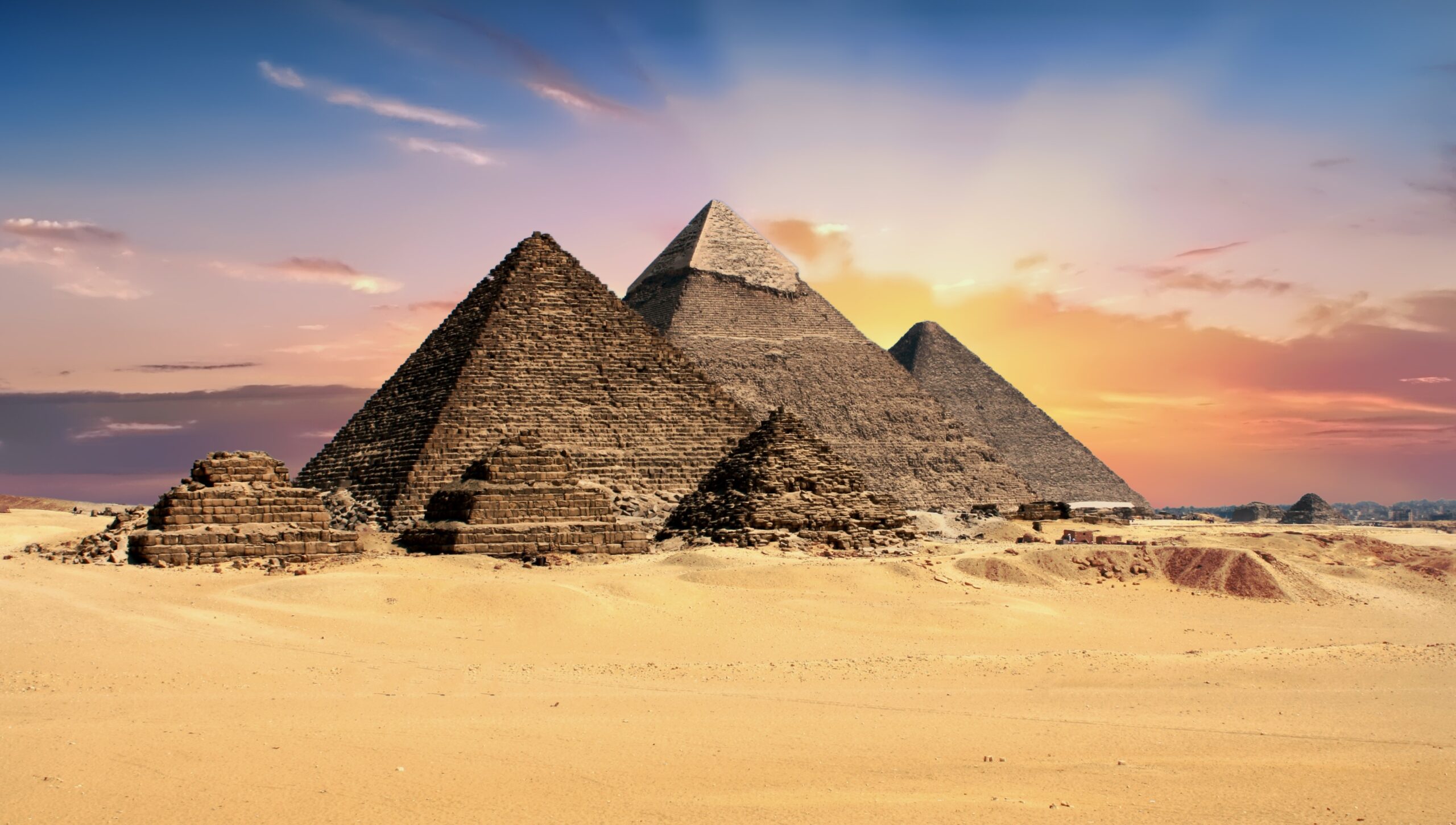 Lee más sobre el artículo Explora Egipto sin crucero: guía completa para descubrir sus maravillas sin límites