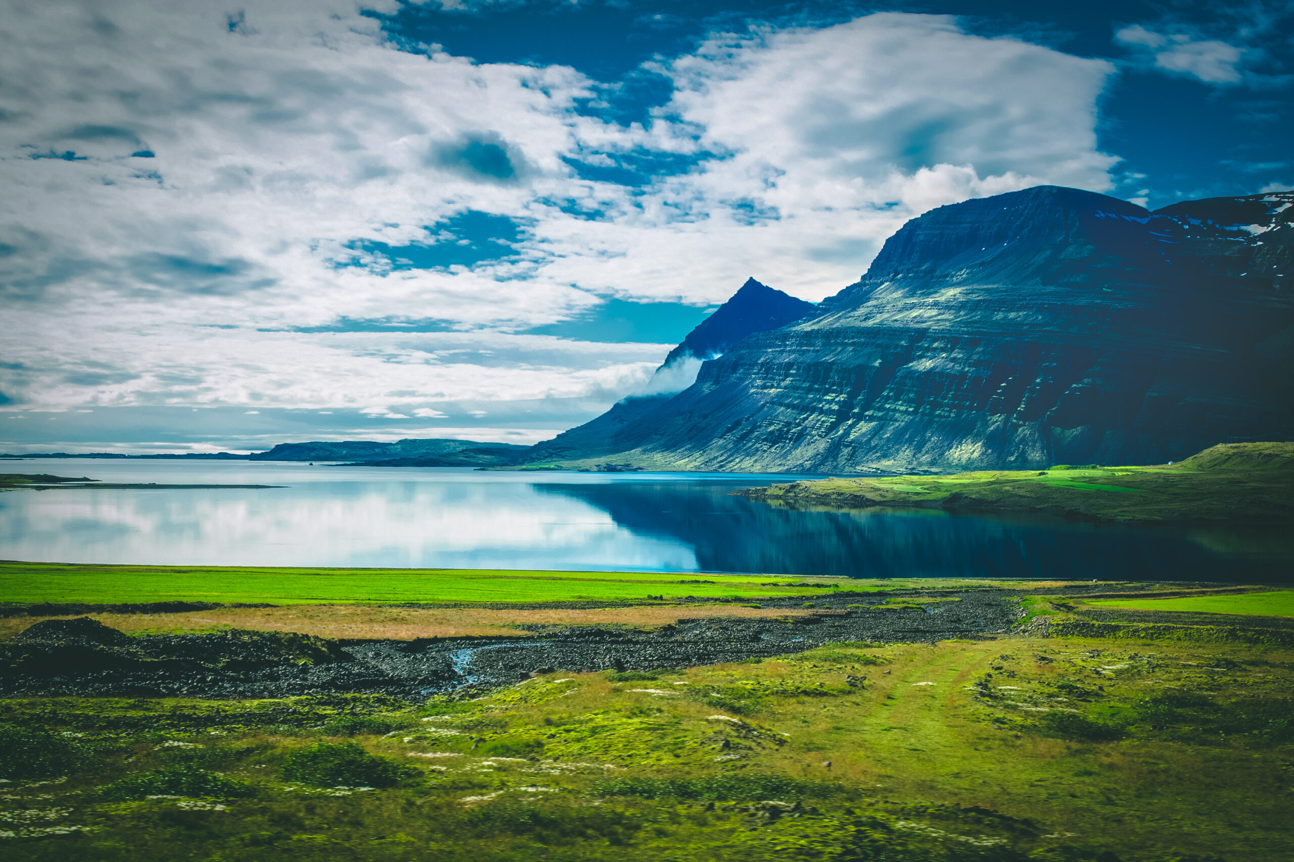 Lee más sobre el artículo Descubre las maravillas de Islandia y por qué deberías viajar allí