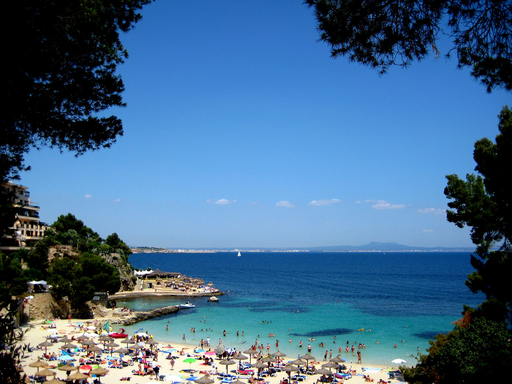 Lee más sobre el artículo 10 imprescindibles para tu maleta de viaje a Mallorca