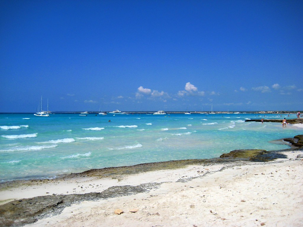 Lee más sobre el artículo Costo de un viaje a las Bermudas y mejores ofertas