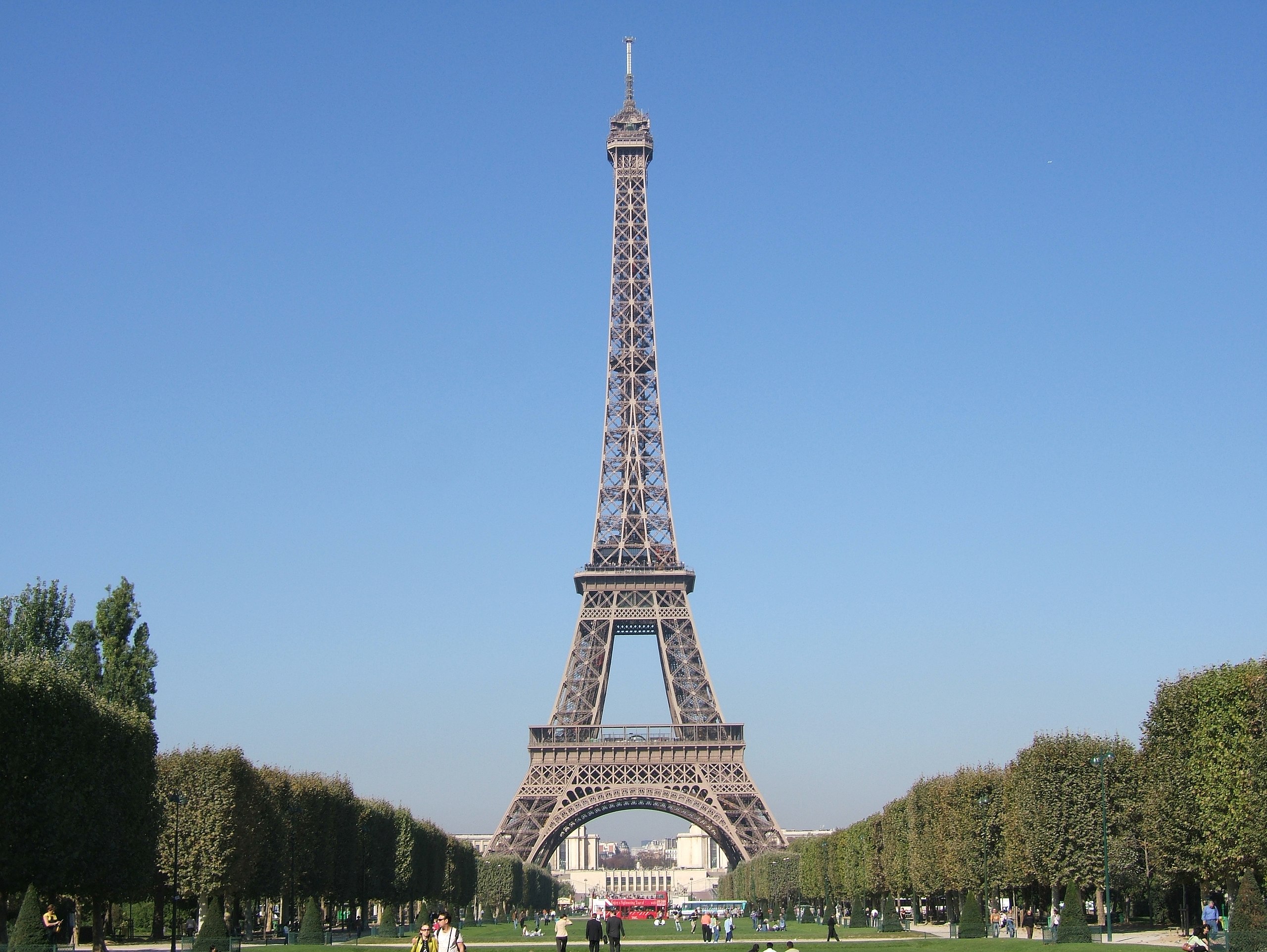 Lee más sobre el artículo La historia de la señora Harris y su viaje a París