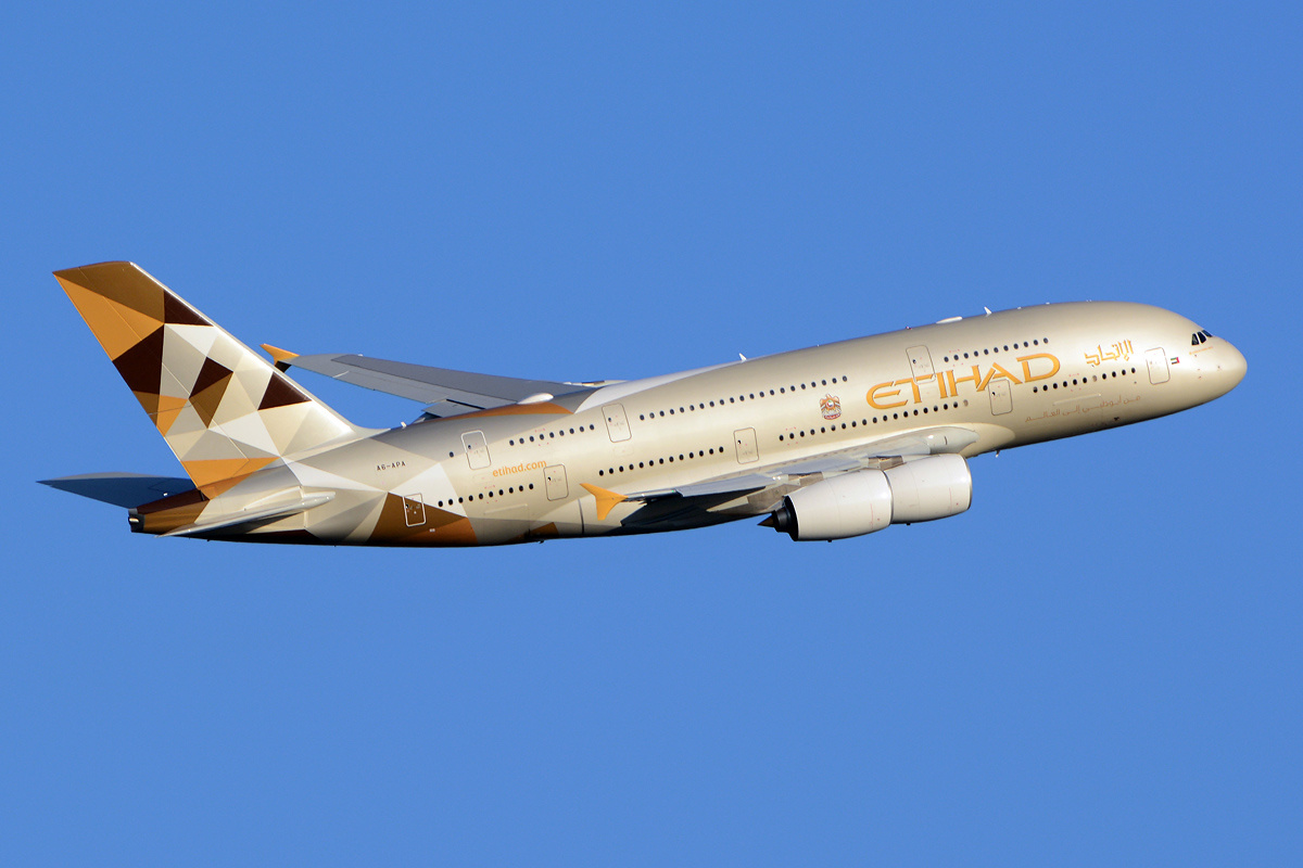 En este momento estás viendo Avión de Etihad para vuelos Madrid-Abu Dhabi: Descubre más