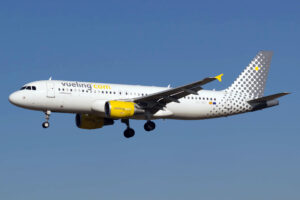 Lee más sobre el artículo Descubre qué es Vueling Airlines y sus servicios de vuelo