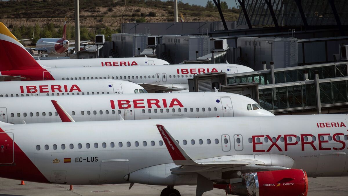 Aviones de Vueling e Iberia